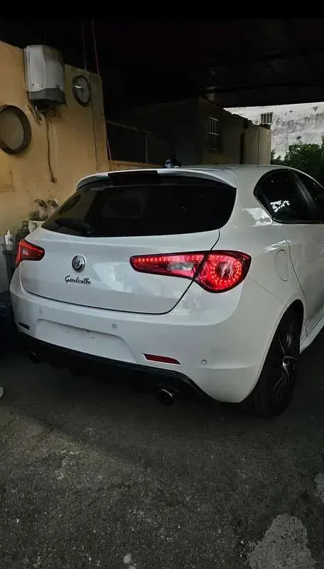Usata Alfa Romeo Giulietta Exclusive 105 CV (77 kW) 2016 Utilitaria