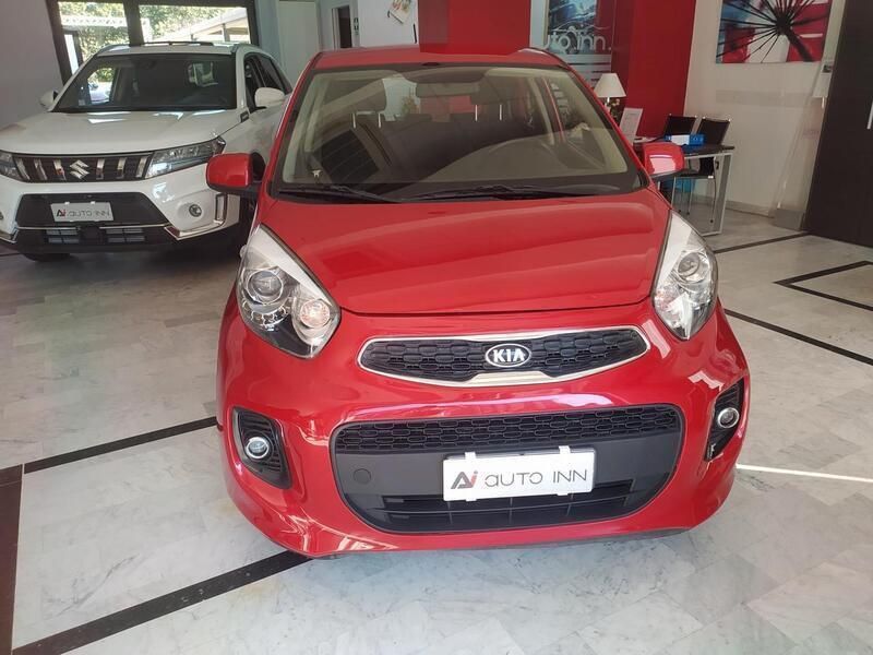 Rosso Usata 2016 Kia Picanto City Due volumi | 7950 € (Buon prezzo) - Immagine 1/4