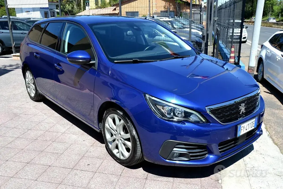 Usata Peugeot 308 131 CV (96 kW) 2019 Blu Station wagon