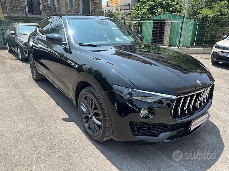 Usata Maserati Levante 250 CV (183 kW) 2020 Nero SUV