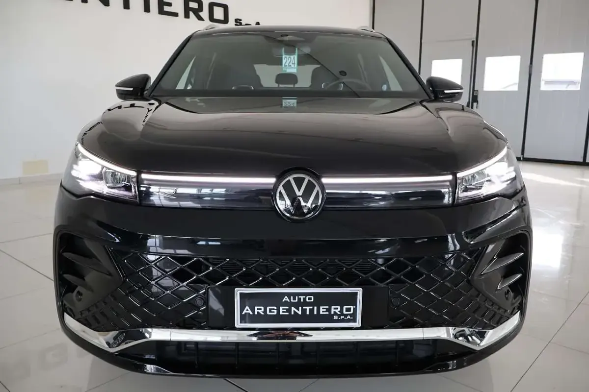 Occasion VW Tiguan R-line Plus 150 ch (110 kW) 2025 Noir SUV
