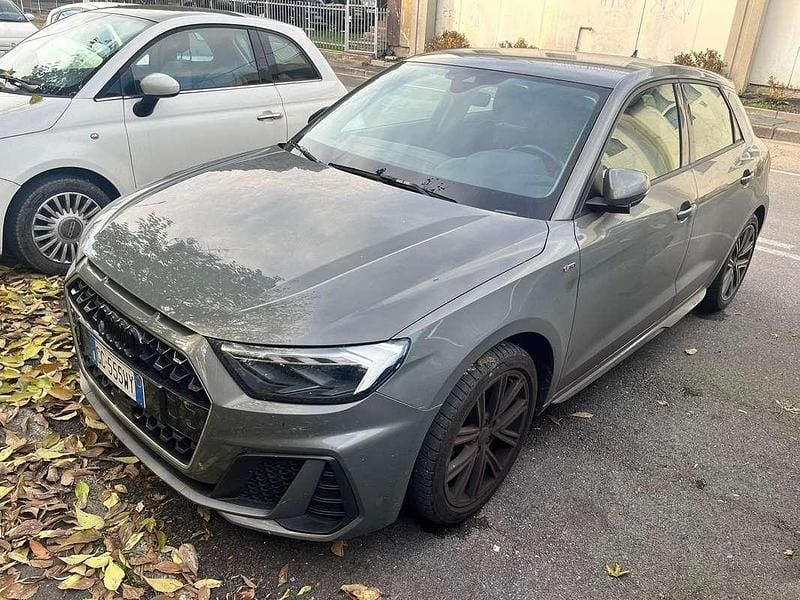 Grigio Usata 2020 Audi A1 Sportback S-Line Due volumi | 20.000 € (Buon prezzo) - Immagine 1/4