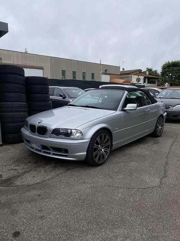 Usata BMW 320 Cabriolet 170 CV (125 kW) 2001 Cabrio