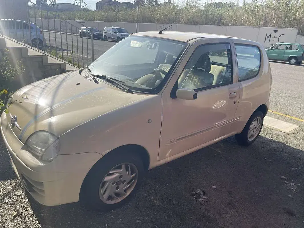 Usata Fiat 600 Anniversary 54 CV (39 kW) 2006 Utilitaria
