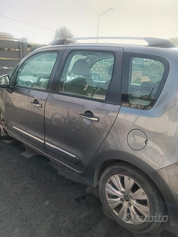 Usata Citroën C3 Picasso 2011 Grigio Monovolume