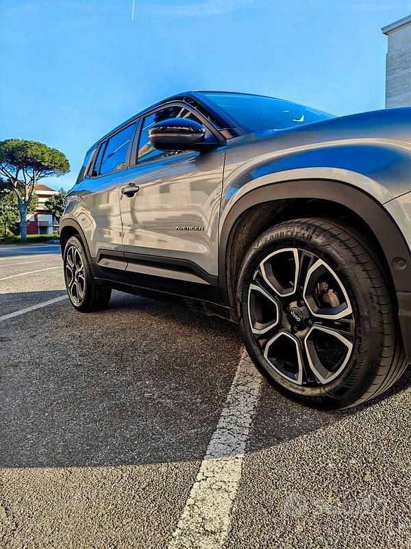 Usata Jeep Avenger 101 CV (74 kW) 2023 SUV