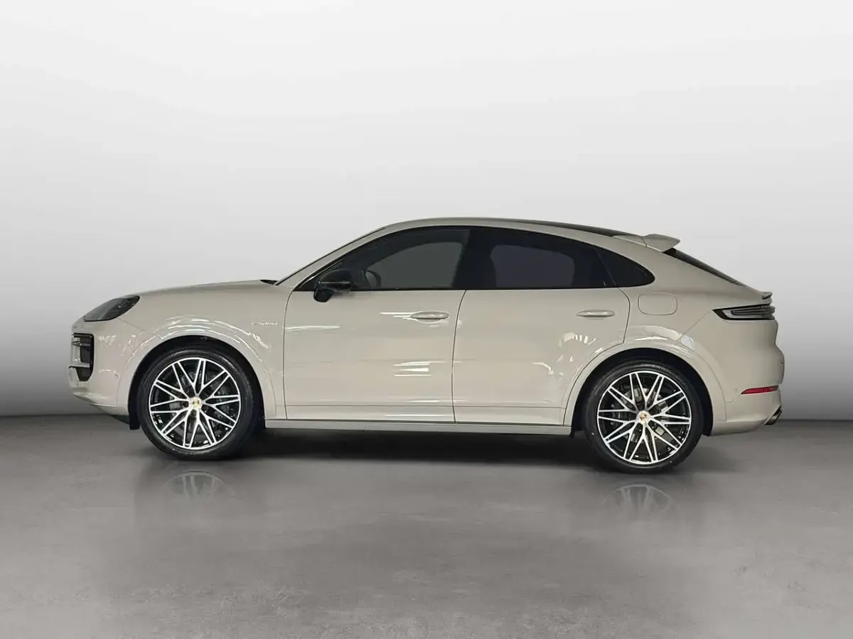 Nuova Porsche Cayenne Black Edition 470 CV (345 kW) 2026 Gesso SUV