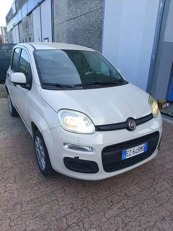 Usata Fiat Panda Lounge 80 CV (58 kW) 2015 Utilitaria