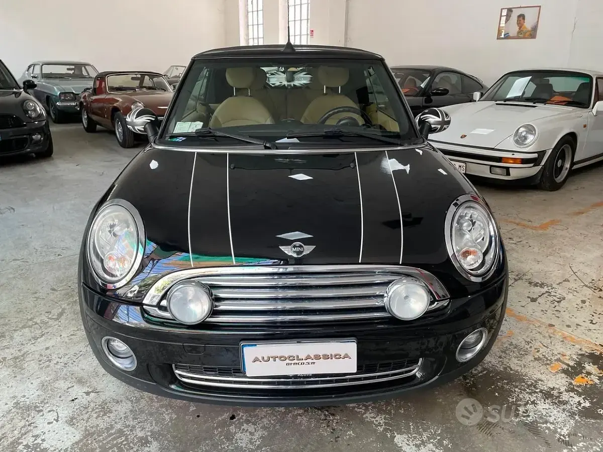 Usata Mini Cooper Cabriolet 120 CV (88 kW) 2009 Nero Cabrio
