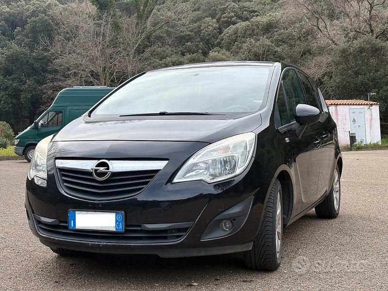 Usata Opel Meriva 110 CV (80 kW) 2011 Nero Monovolume