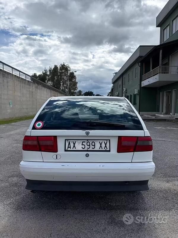 Usata Lancia Dedra 90 CV (66 kW) 1998 Bianco Station wagon