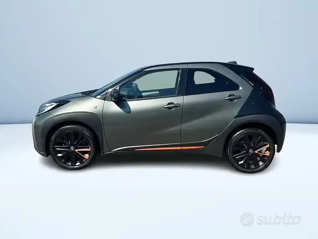 Usata Toyota Aygo X Limited 72 CV (52 kW) 2022 Verde SUV