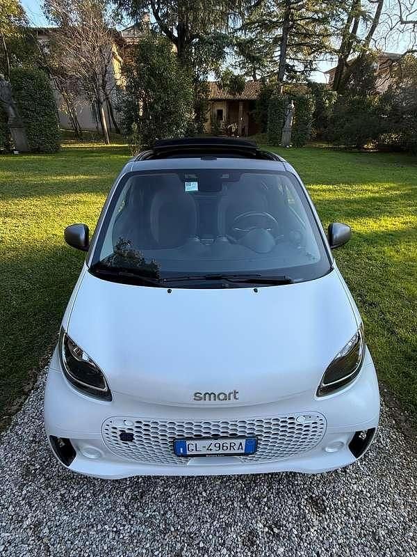 Usata Smart ForTwo Electric Drive 41 kW (56 CV) 2022 Bianco Cabrio