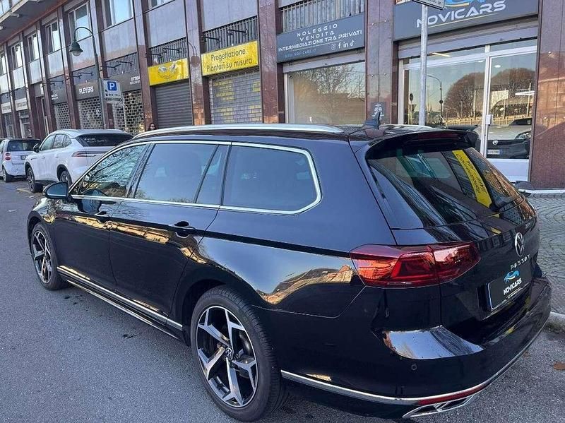 Usata VW Passat Executive 200 CV (147 kW) 2020 Nero Station wagon
