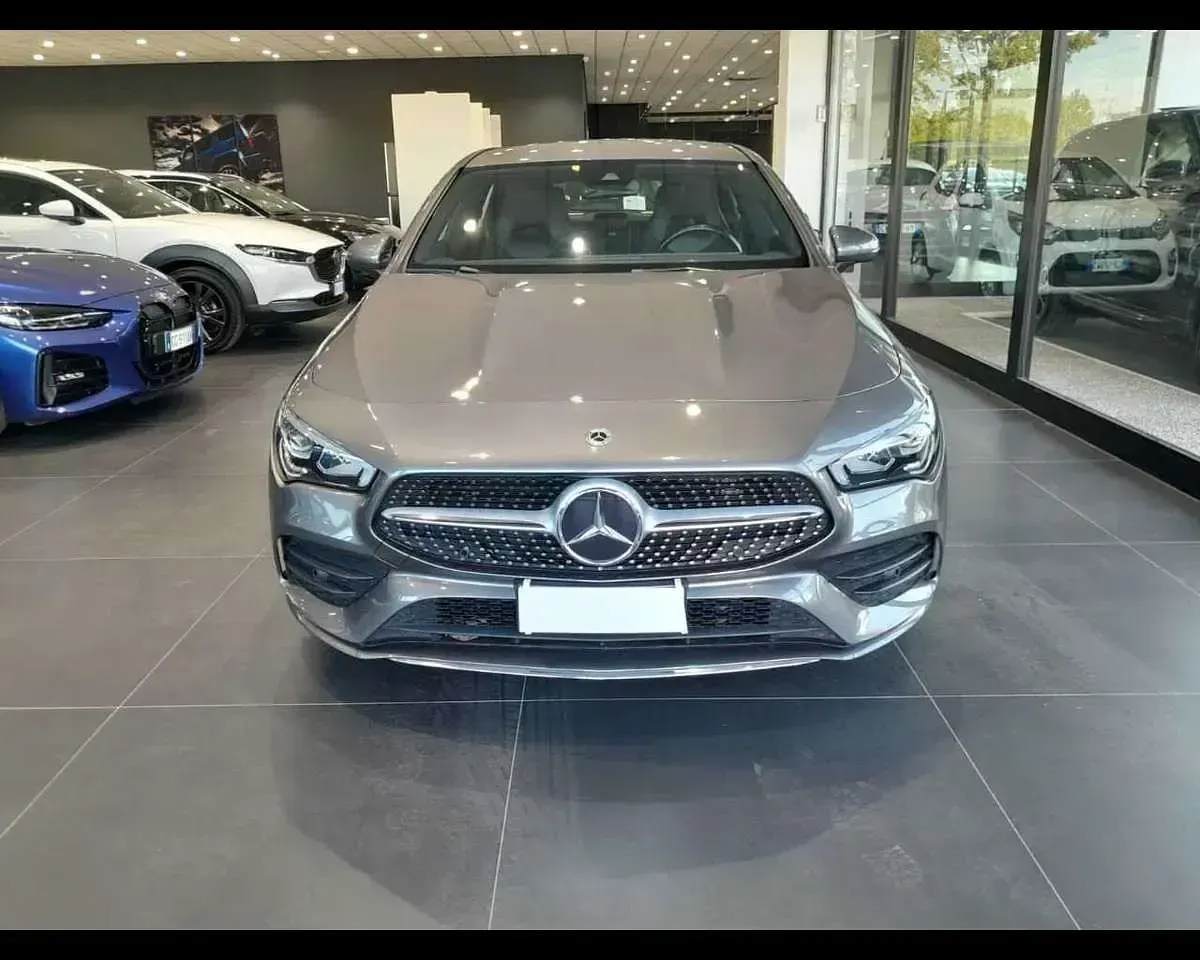 Usata Mercedes CLA200 Shooting Brake Premium 150 CV (110 kW) 2022 Grigio Station wagon
