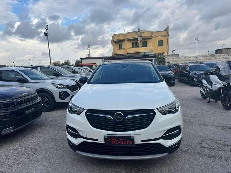 Bianco Usata 2021 Opel Grandland X Ultimate SUV | 18.490 € (Buon prezzo) - Immagine 1/4