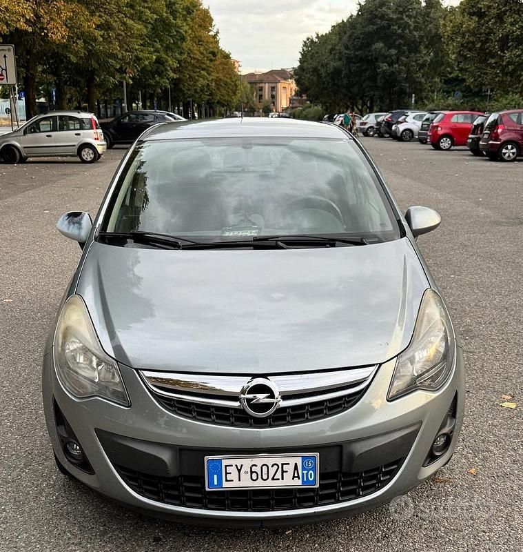 Usata Opel Corsa 85 CV (62 kW) 2015 Grigio Utilitaria