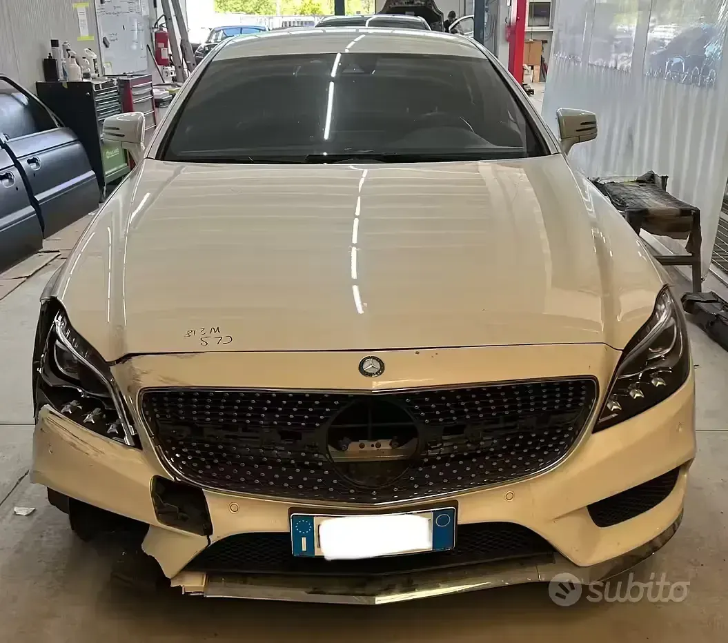Usata Mercedes CLS250 Premium 204 CV (150 kW) 2015 Bianco Coupé