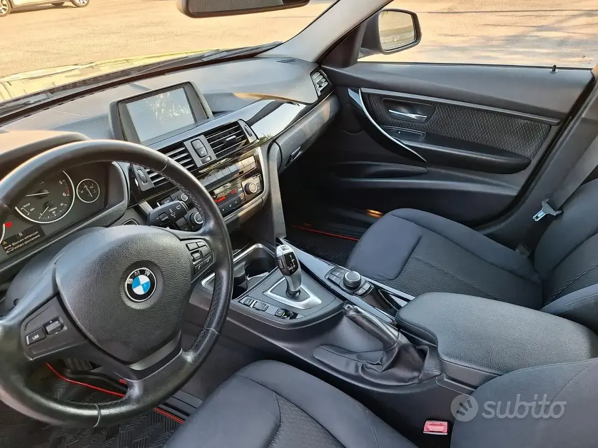 Usata BMW 318 M Sport 143 CV (105 kW) 2012 Marrone Berlina