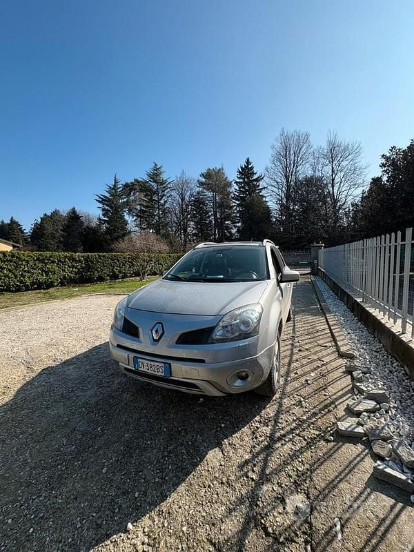 Usata Renault Koleos 150 CV (110 kW) 2008 Grigio SUV