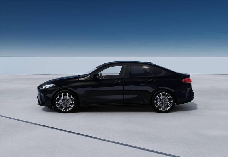 Nuova BMW 218 M Sport 150 CV (110 kW) 2025 Black sapphire Coupé