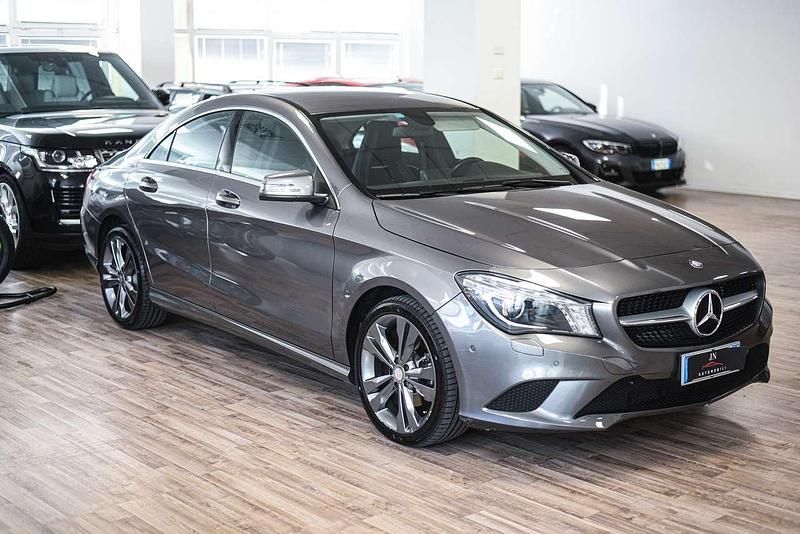 Usata Mercedes CLA200 136 CV (100 kW) 2014 Grigio Berlina