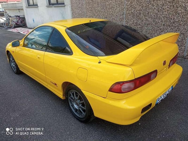 Usata Honda Integra Type R 190 CV (139 kW) 2000 Giallo Coupé