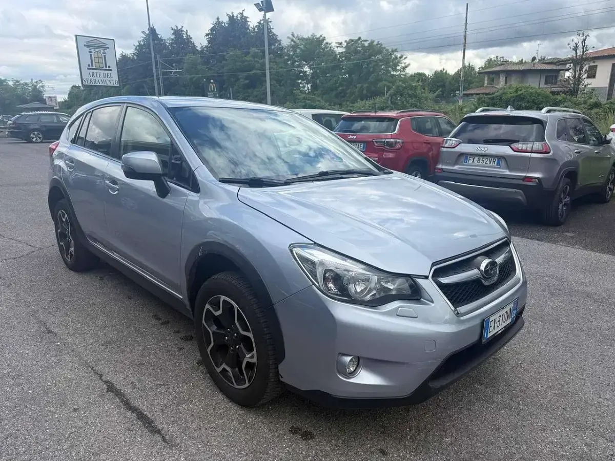 Usata Subaru XV 147 CV (108 kW) 2014 Argento SUV