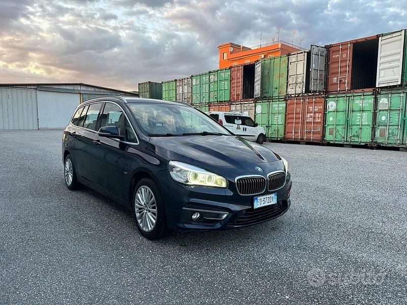 Usata BMW 220 Luxury Line 190 CV (139 kW) 2017 Blu Station wagon