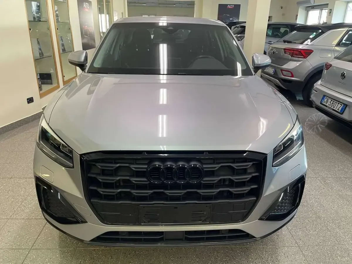 Usata Audi Q2 Advanced 150 CV (110 kW) 2023 Argento SUV