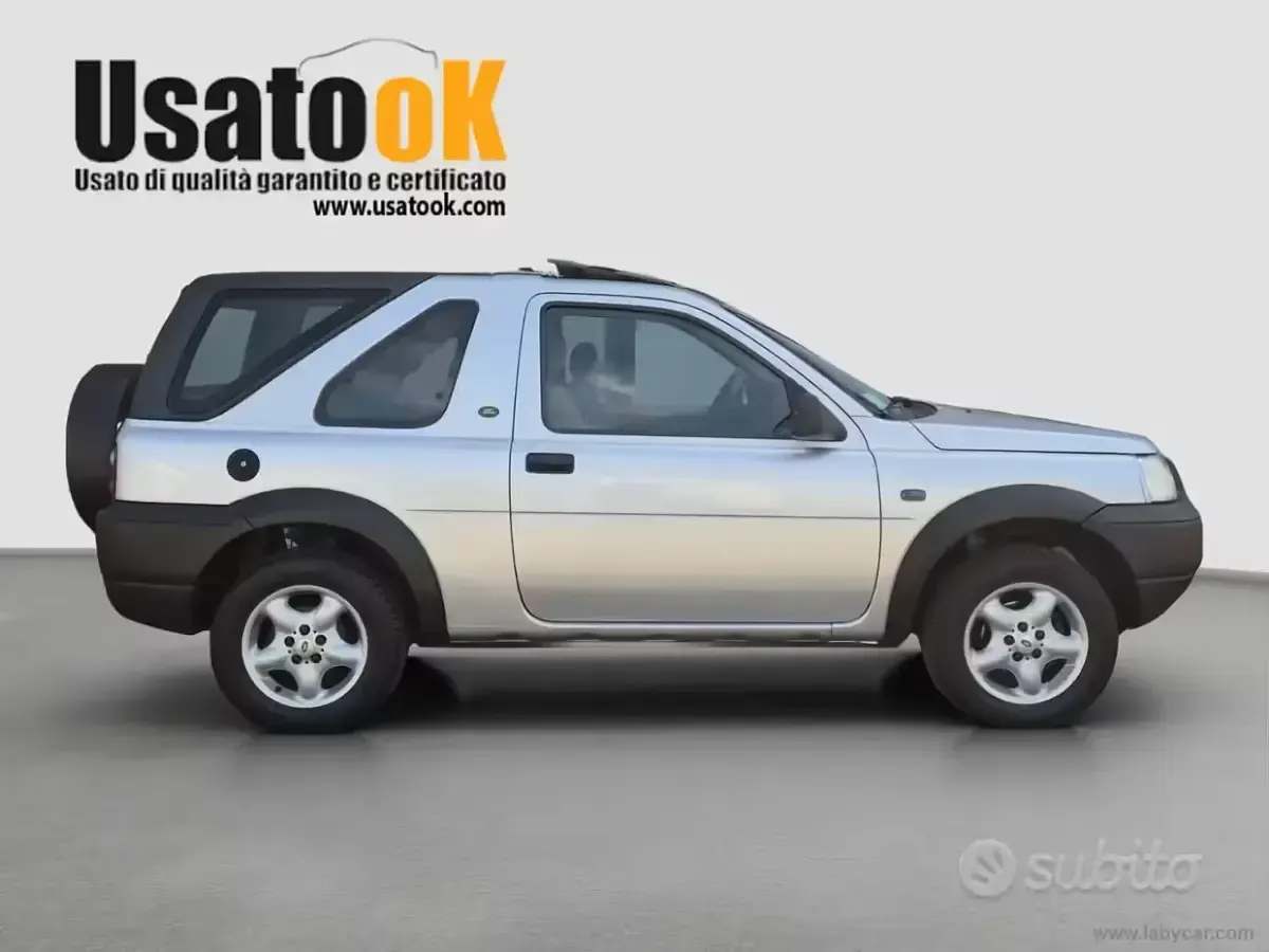 Usata Land Rover Freelander 111 CV (81 kW) 2002 Argento SUV