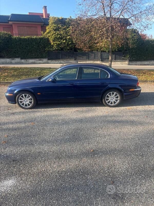 Usata Jaguar S-Type S 238 CV (175 kW) 2000 Blu Berlina