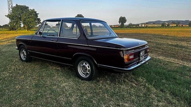 Begagnad BMW 2002 101 HK (74 kW) 1973 Röd Sedan