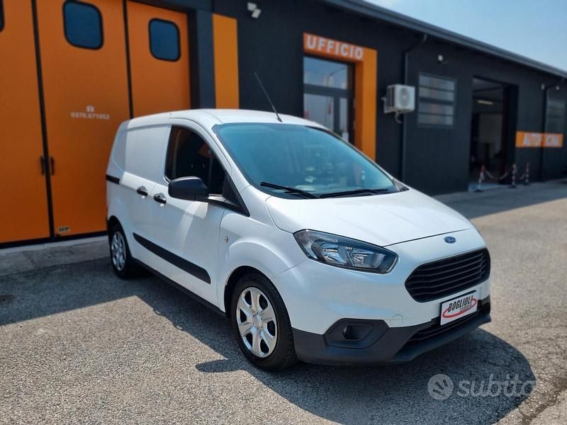 Usata Ford Transit 100 CV (73 kW) 2022 Bianco Berlina