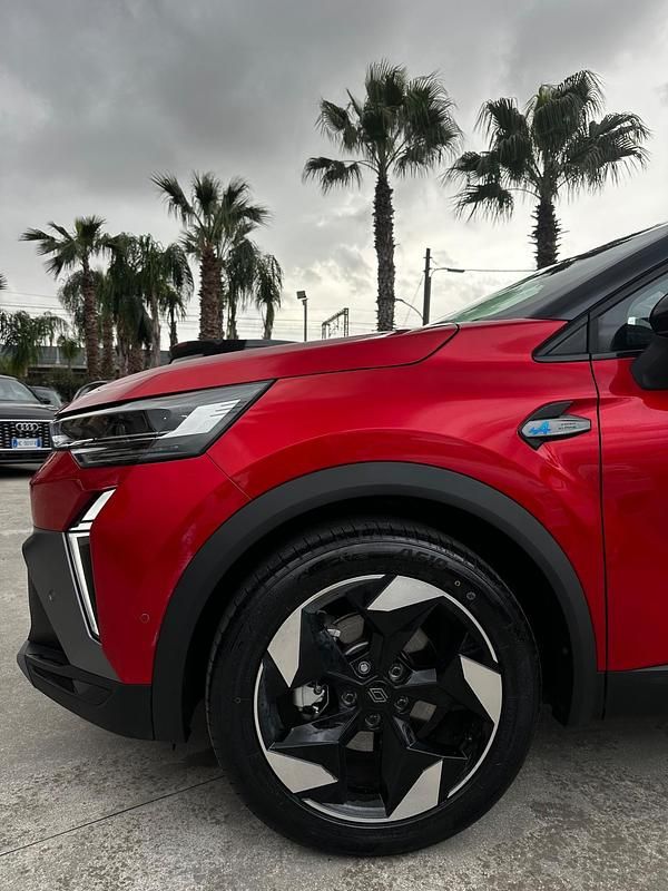 Usata Renault Captur Esprit Alpine 93 CV (68 kW) 2024 Rosso SUV
