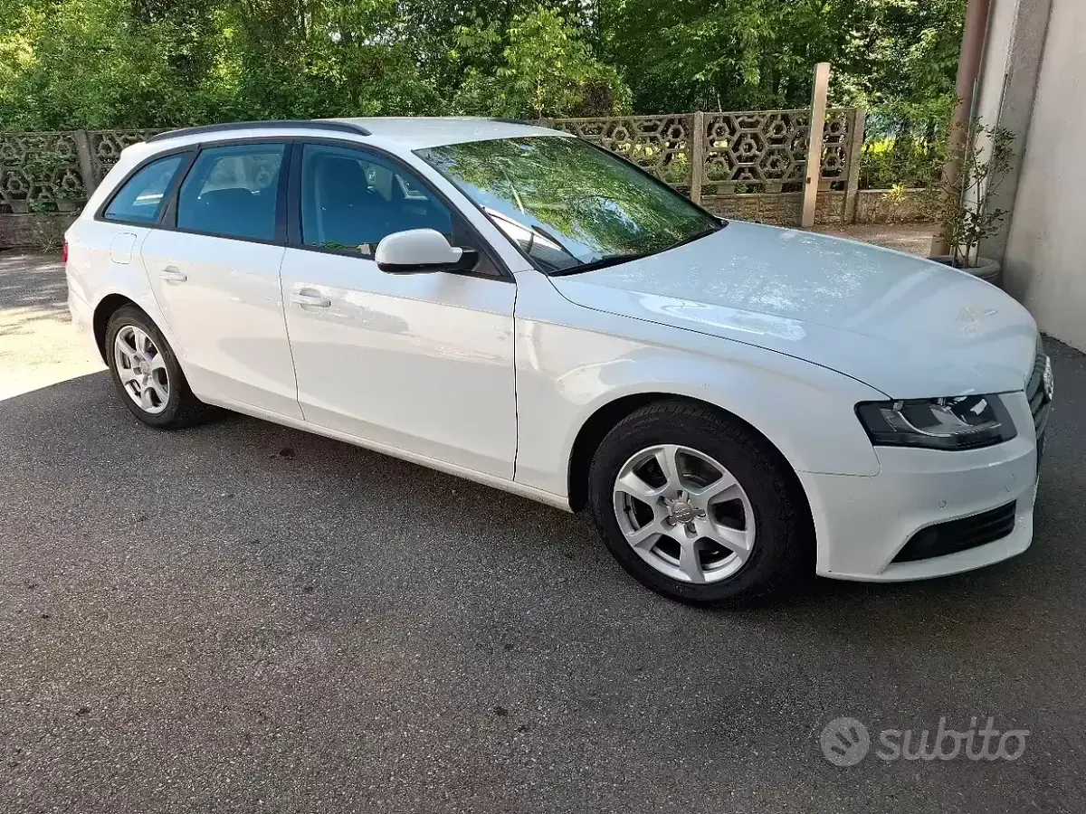 Usata Audi A4 143 CV (105 kW) 2012 Bianco Station wagon