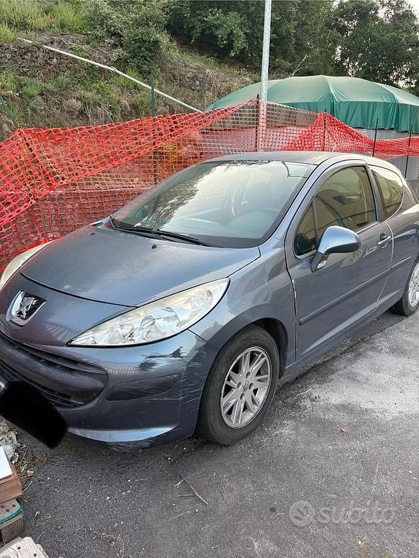 Usata Peugeot 206 70 CV (51 kW) 2007 Grigio Utilitaria