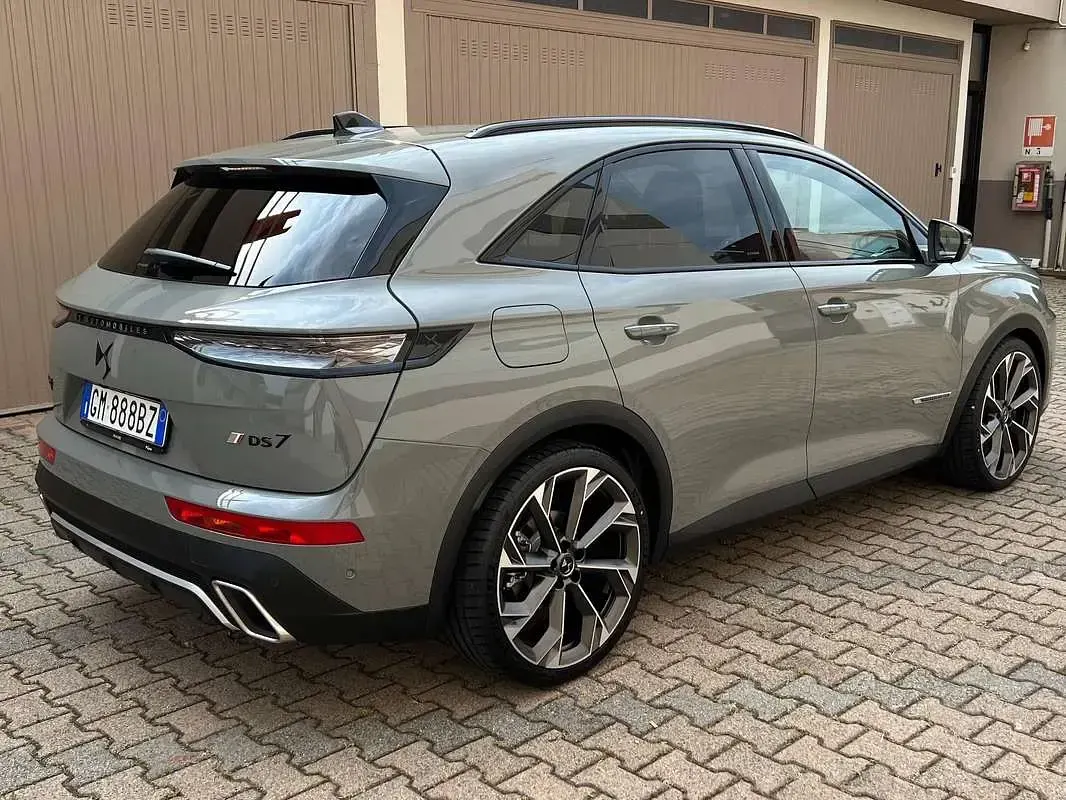 Usata DS Automobiles DS7 Crossback 360 CV (264 kW) 2023 Grigio SUV