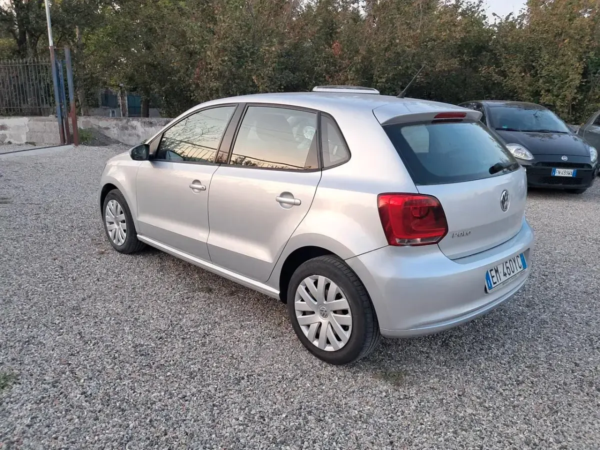 Usata VW Polo 69 CV (50 kW) 2012 Argento Utilitaria
