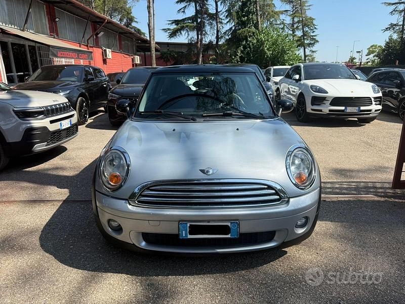Usado Mini Cooper 120 CV (88 kW) 2008 Gris Utilitario