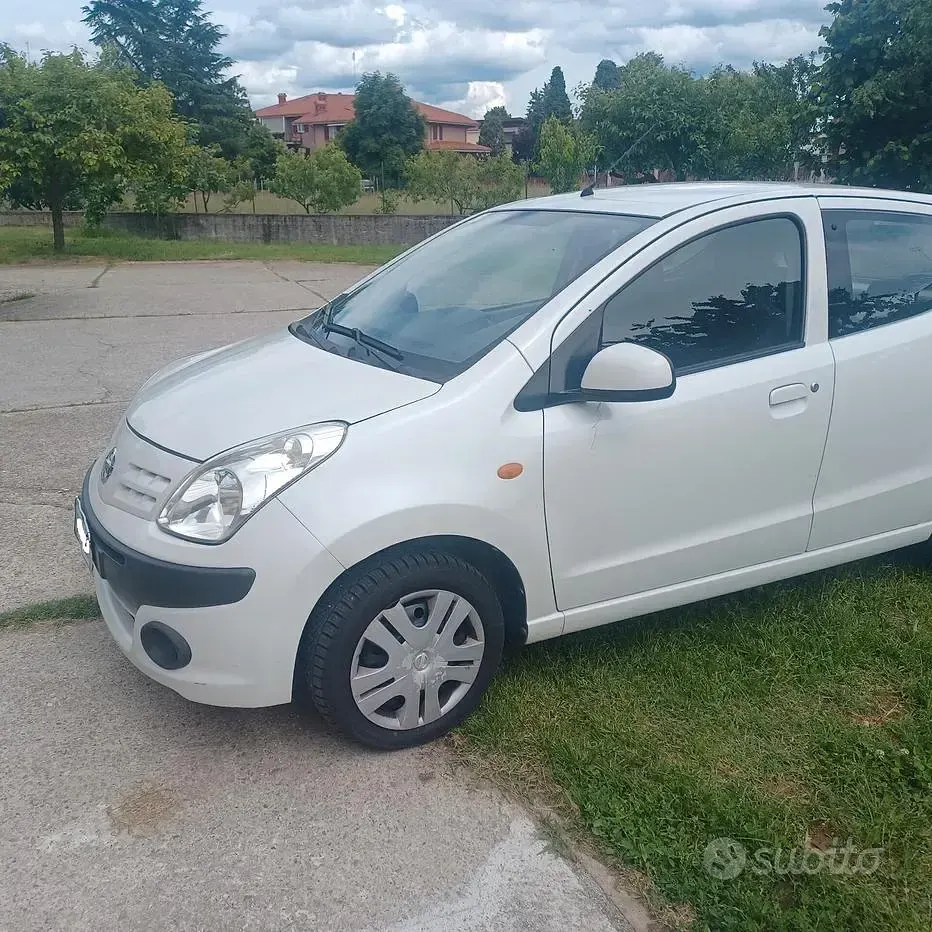 Usata Nissan Pixo 68 CV (50 kW) 2010 Bianco Utilitaria