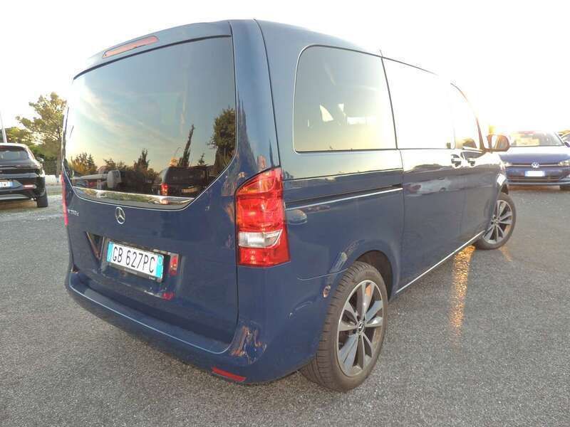 Usata Mercedes V250 Business 190 CV (139 kW) 2020 Blu Monovolume