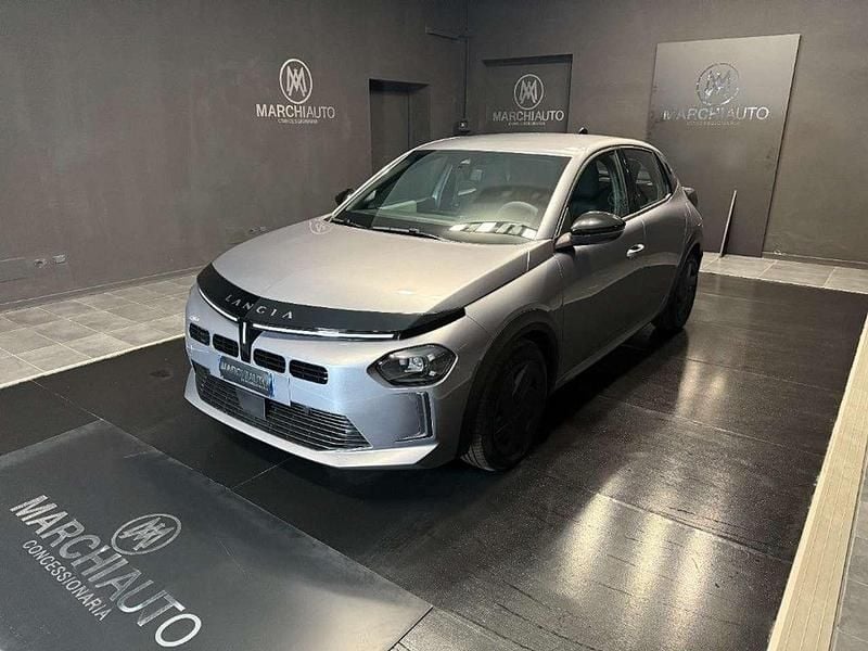 Usata Lancia Ypsilon 101 CV (74 kW) 2025 Grigio(met.) Utilitaria