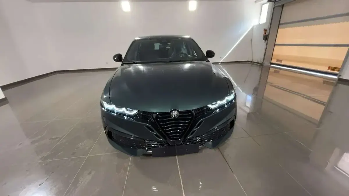 Nuova Alfa Romeo Tonale Veloce 131 CV (96 kW) 2026 Verde SUV