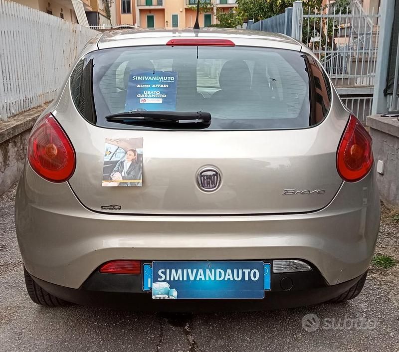 Usata Fiat Bravo Dynamic 89 CV (65 kW) 2009 Beige Utilitaria