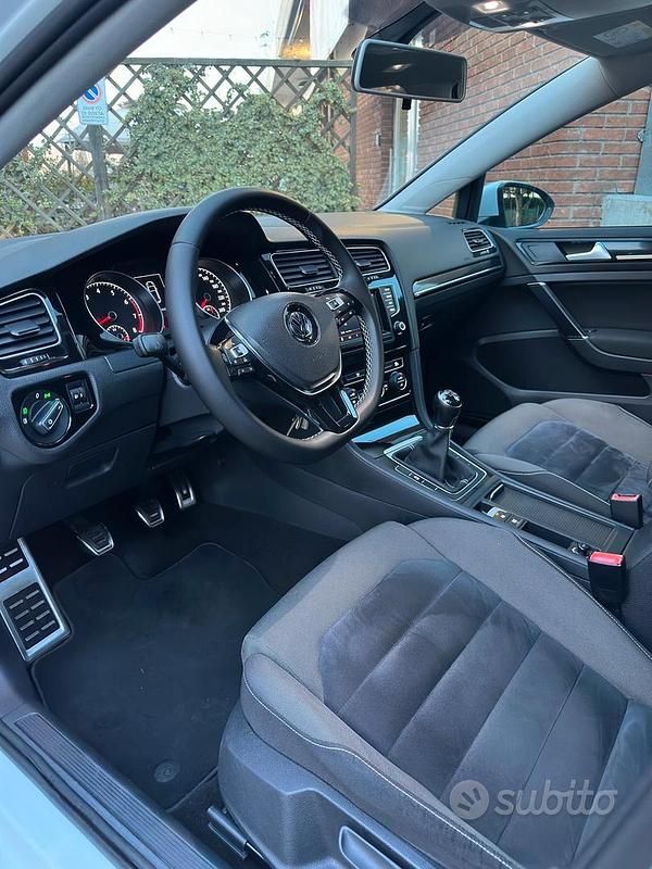 Usata VW Golf VII 110 CV (80 kW) 2014 Bianco Berlina