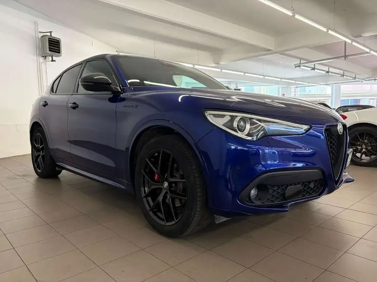 Usata Alfa Romeo Stelvio Ti 210 CV (154 kW) 2021 Bluazzurro SUV