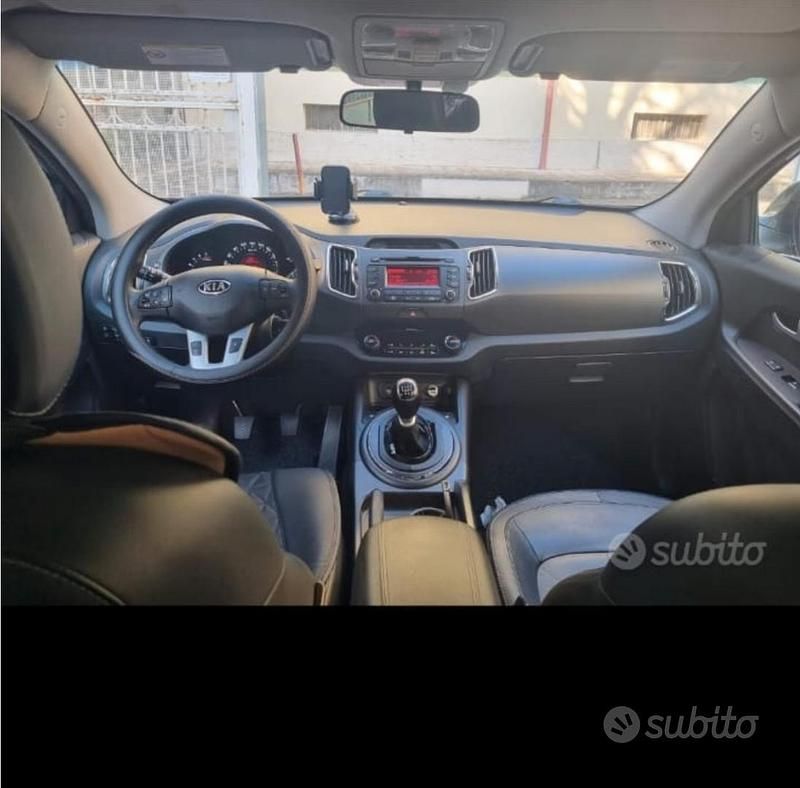 Grigio Usata 2012 Kia Sportage SUV | 6500 € (Ottimo prezzo) - Immagine 1/4