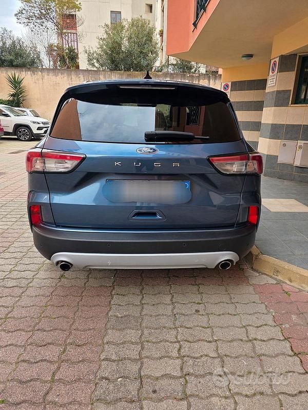 Usata Ford Kuga Titanium 120 CV (88 kW) 2020 Blu SUV