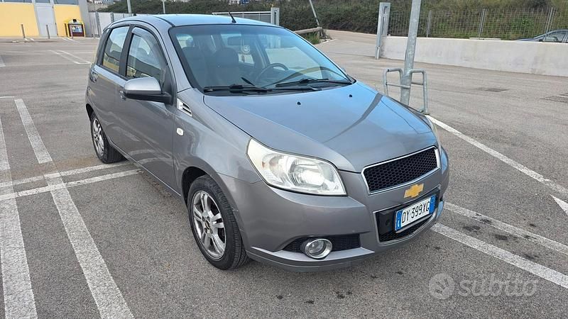 Usata Chevrolet Aveo 86 CV (63 kW) 2009 Grigio Utilitaria